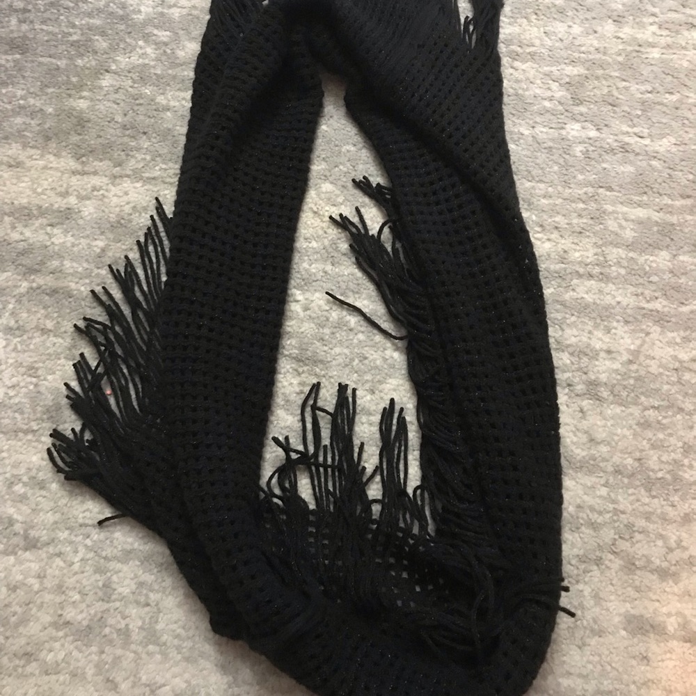 Infinity Scarf - Picture 2 of 3